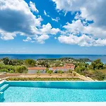 Lassi Fos Argostoli (Kefalonia)